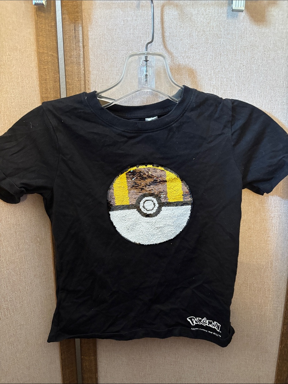 Kids H &M Black Sequin Poké Ball T-Shirt 5T/6